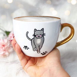 Duży kubek z kotem na herbatę na prezent ręcznie malowany